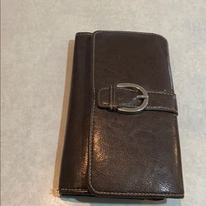 Brown faux leather women’s wallet